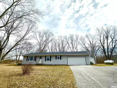 2470 Summertime Rd, Salem, IL 62881
