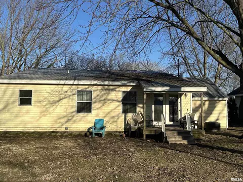 209 NW 2nd St, Casey, IL 62420 photo 13