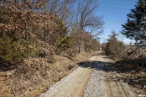 000 County Road 750 N, Mcleansboro, IL 62859