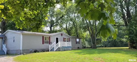 10150 N Reynolds Ln, Mount Vernon, IL 62864