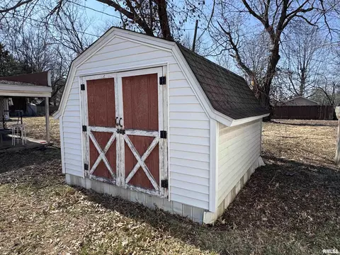 900 S Eisenhower St, Marion, IL 62959 photo 15