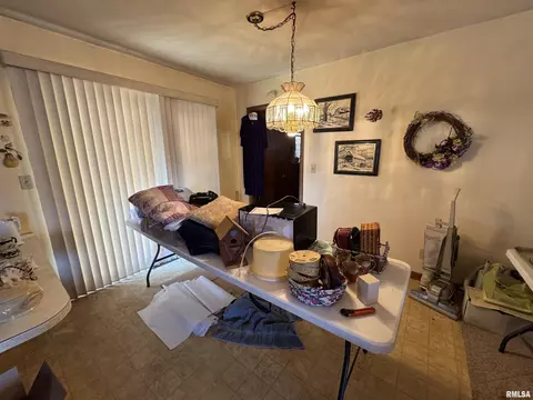 900 S Eisenhower St, Marion, IL 62959 photo 6