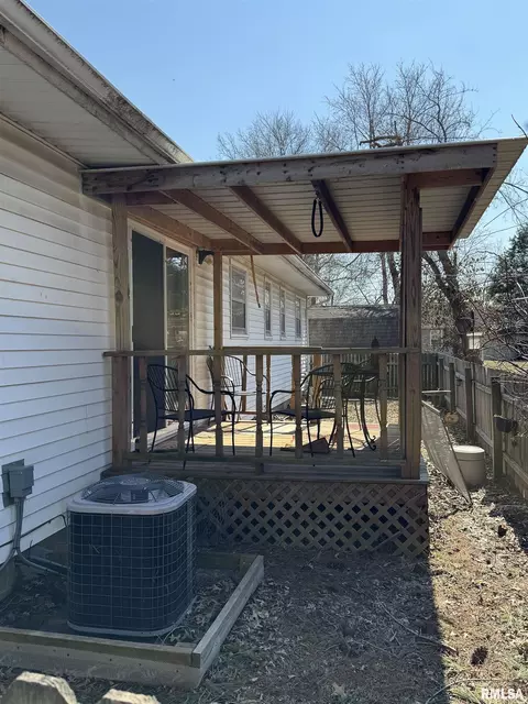900 S Eisenhower St, Marion, IL 62959 photo 18