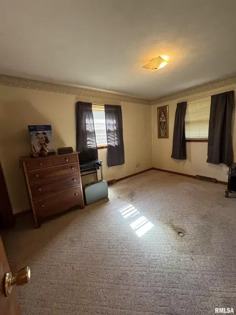 900 S Eisenhower St, Marion, IL 62959 photo 13