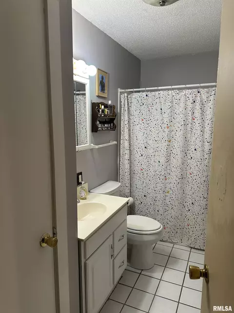 2033 Edith St, Murphysboro, IL 62966 photo 13