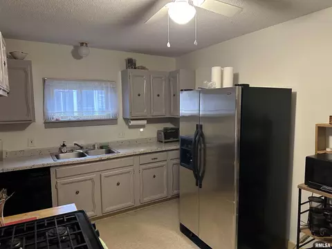2033 Edith St, Murphysboro, IL 62966 photo 7
