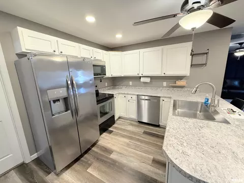 111 E North St, Sesser, IL 62884 photo 3