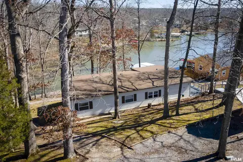 1320 Egyptian Hills Dr, Creal Springs, IL 62922