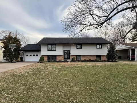 118 Carter Dr, Metropolis, IL 62960