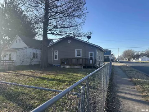 1938 Pine St, Murphysboro, IL 62966 photo 4
