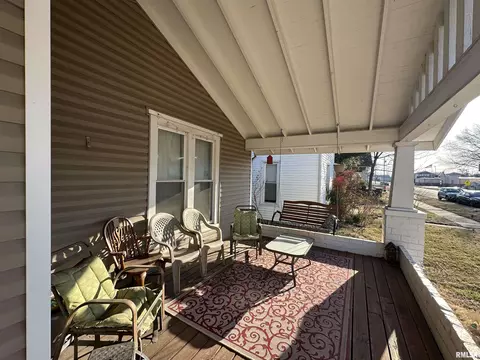 1938 Pine St, Murphysboro, IL 62966 photo 3