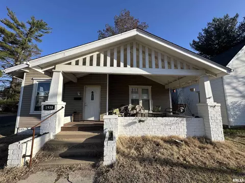 1938 Pine St, Murphysboro, IL 62966 photo 2