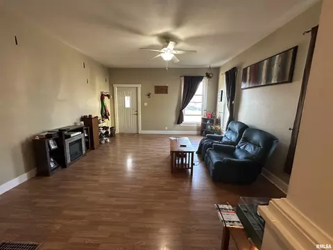 1938 Pine St, Murphysboro, IL 62966 photo 10