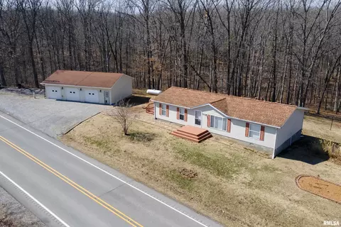 5543 Saraville Rd, Creal Springs, IL 62922