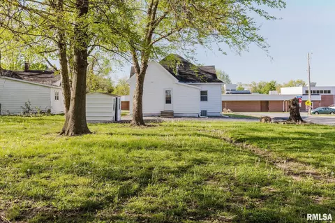 800 E Reeves St, Marion, IL 62959 photo 7