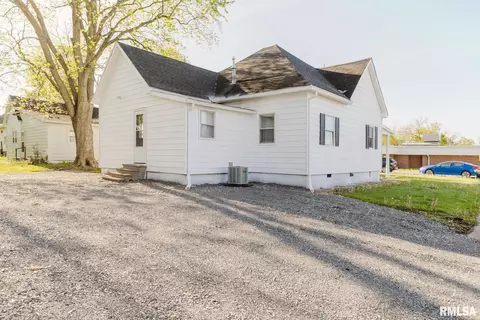 800 E Reeves St, Marion, IL 62959 photo 6