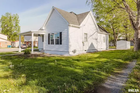 800 E Reeves St, Marion, IL 62959 photo 2