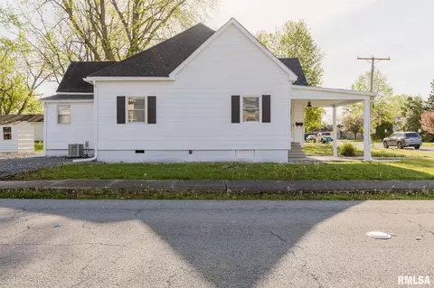 800 E Reeves St, Marion, IL 62959 photo 4