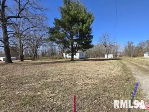 13680 E Bakerville Rd, Mount Vernon, IL 62864 photo 1