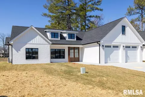 116 Shadow Pine Ln, Paducah, KY 42001