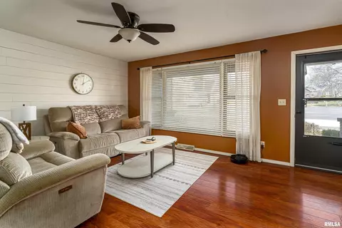 1905 Westminster Dr, Marion, IL 62959 photo 5