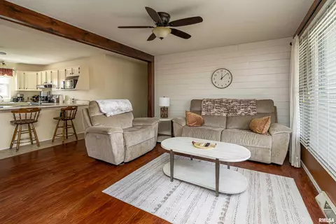 1905 Westminster Dr, Marion, IL 62959 photo 4