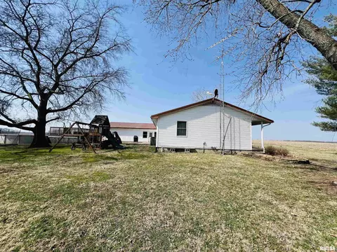 2695 Douglass Rd, Eldorado, IL 62930 photo 9
