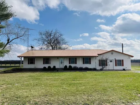 2695 Douglass Rd, Eldorado, IL 62930