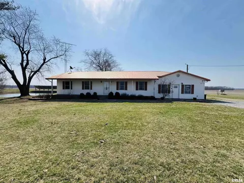 2695 Douglass Rd, Eldorado, IL 62930 photo 2