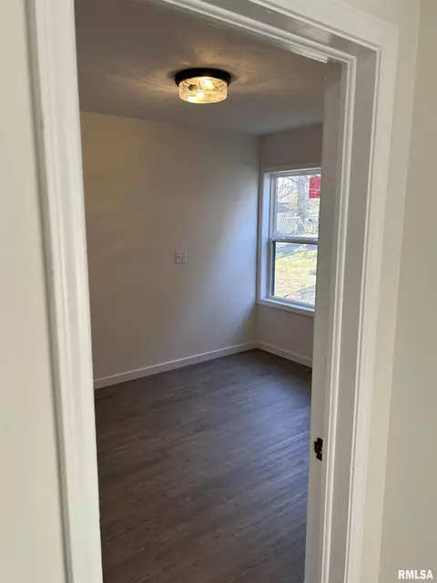 455 E Cedar Ave, Du Quoin, IL 62832 photo 13