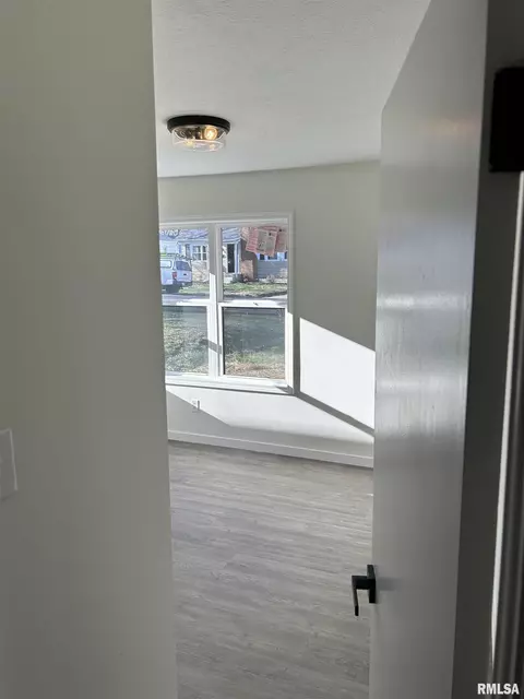 455 E Cedar Ave, Du Quoin, IL 62832 photo 18