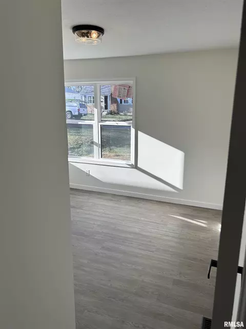 455 E Cedar Ave, Du Quoin, IL 62832 photo 17