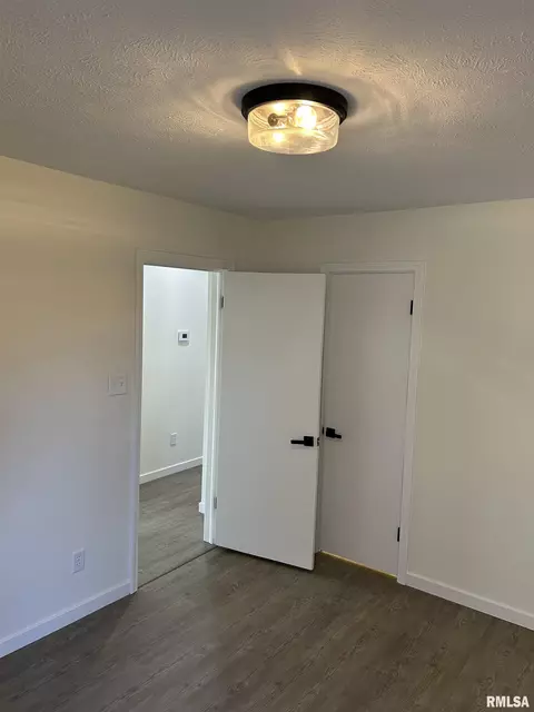 455 E Cedar Ave, Du Quoin, IL 62832 photo 14
