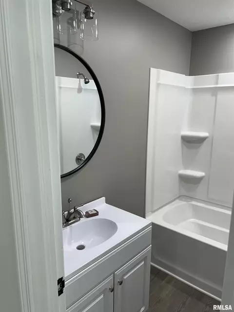 455 E Cedar Ave, Du Quoin, IL 62832 photo 11