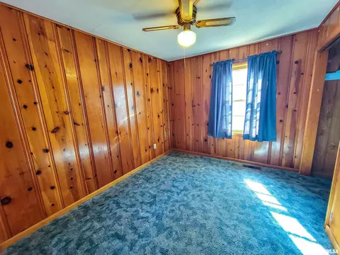 834 E 4th St, Flora, IL 62839 photo 33