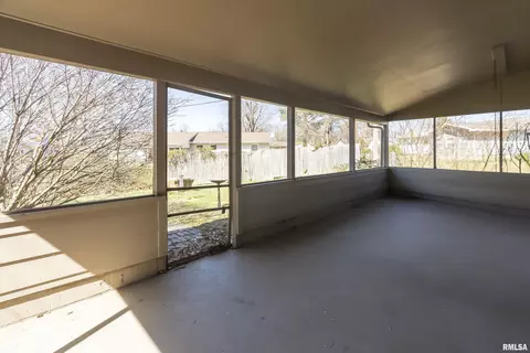 204 Lingale Ave, Marion, IL 62959 photo 16