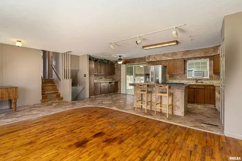 204 Lingale Ave, Marion, IL 62959 photo 6