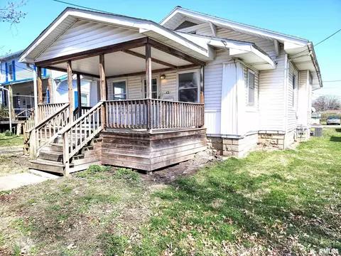Exterior - 437 S Main St, Flora, IL 62839 photo 5 of 21