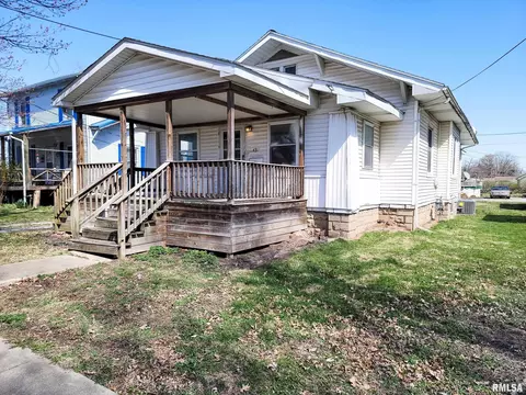 Exterior - 437 S Main St, Flora, IL 62839 photo 10 of 21