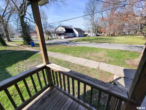 Exterior - 437 S Main St, Flora, IL 62839 photo 20 of 21