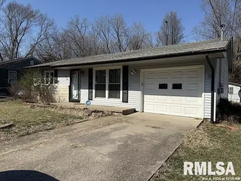 610 W Owens St, Carbondale, IL 62901
