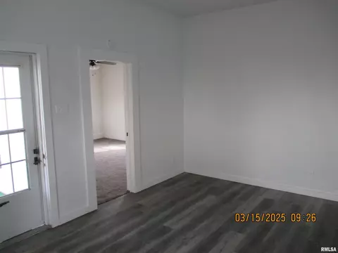 449 Bicknell St, Centralia, IL 62801 photo 4