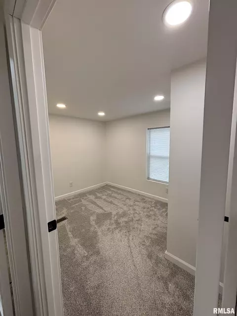119 N Douglas St, Centralia, IL 62801 photo 15