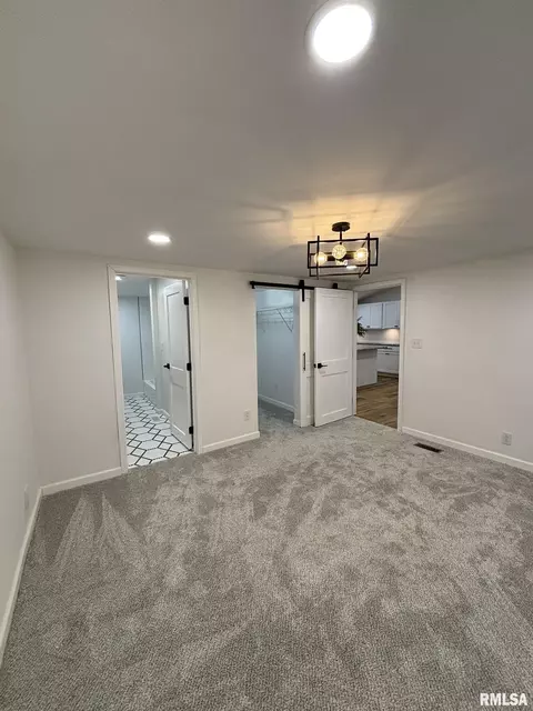 119 N Douglas St, Centralia, IL 62801 photo 17