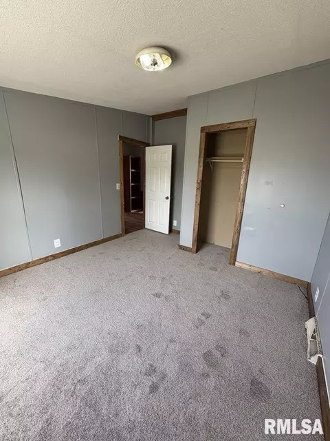 412 N Main St, Ewing, IL 62836 photo 24