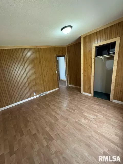 412 N Main St, Ewing, IL 62836 photo 19