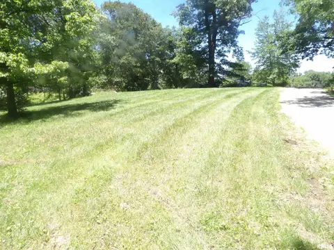 13815 Robin Rd, Benton, IL 62812 photo 13