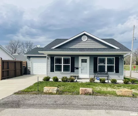 416 E Jefferson St, Marion, IL 62959