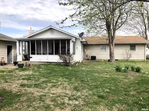 1207 E Reeves St, Marion, IL 62959 photo 15