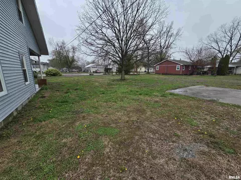 278 E Jackson St, Ashley, IL 62808 photo 3